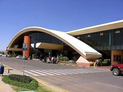 कोचाबम्बा अंतर्राष्ट्रीय हवाई अड्डा (जॉर्ज विल्स्टरमैन)